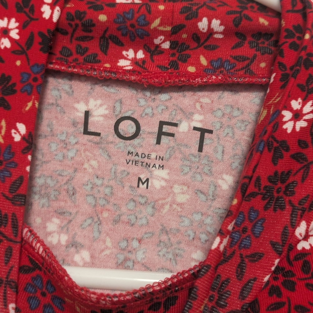 NWT Loft Red Floral Print Mock Neck Long Sleeve Top - Picture 2 of 4
